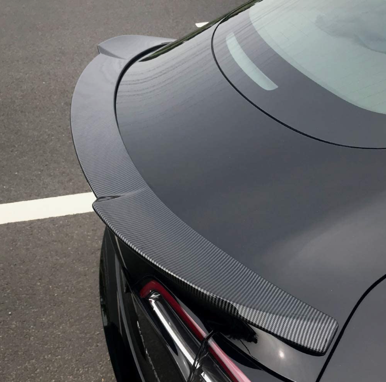 Tesla Model 3 Sporty Spoiler