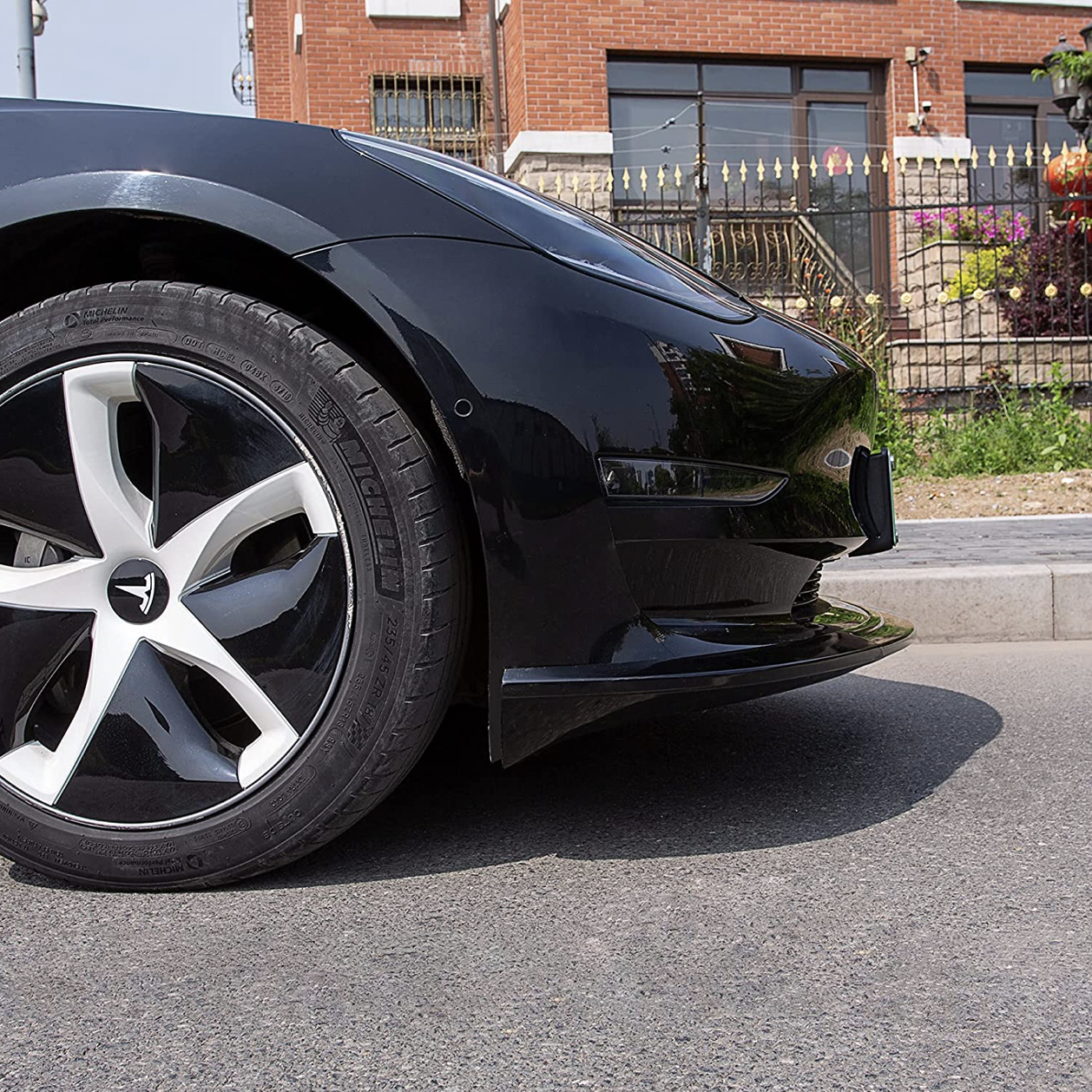 Tesla Model 3 Three-stage Front Bumper Lip Kit